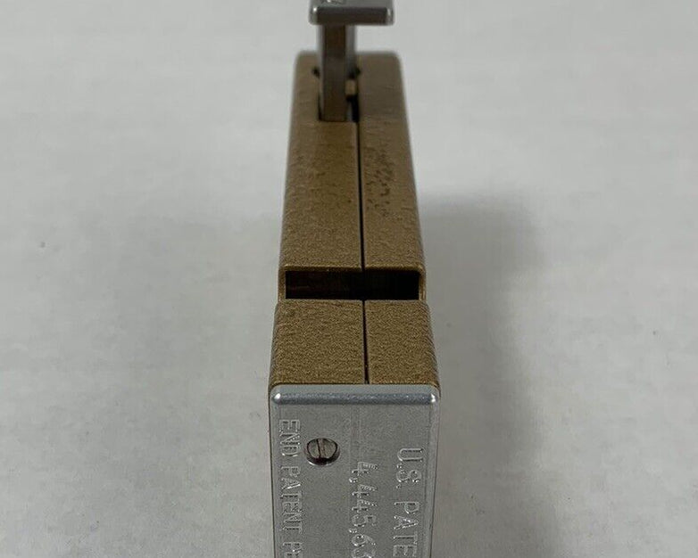 CSI Shuttle Fiber Solutions Apparatus for Cleaving Optical Fiber 4445632