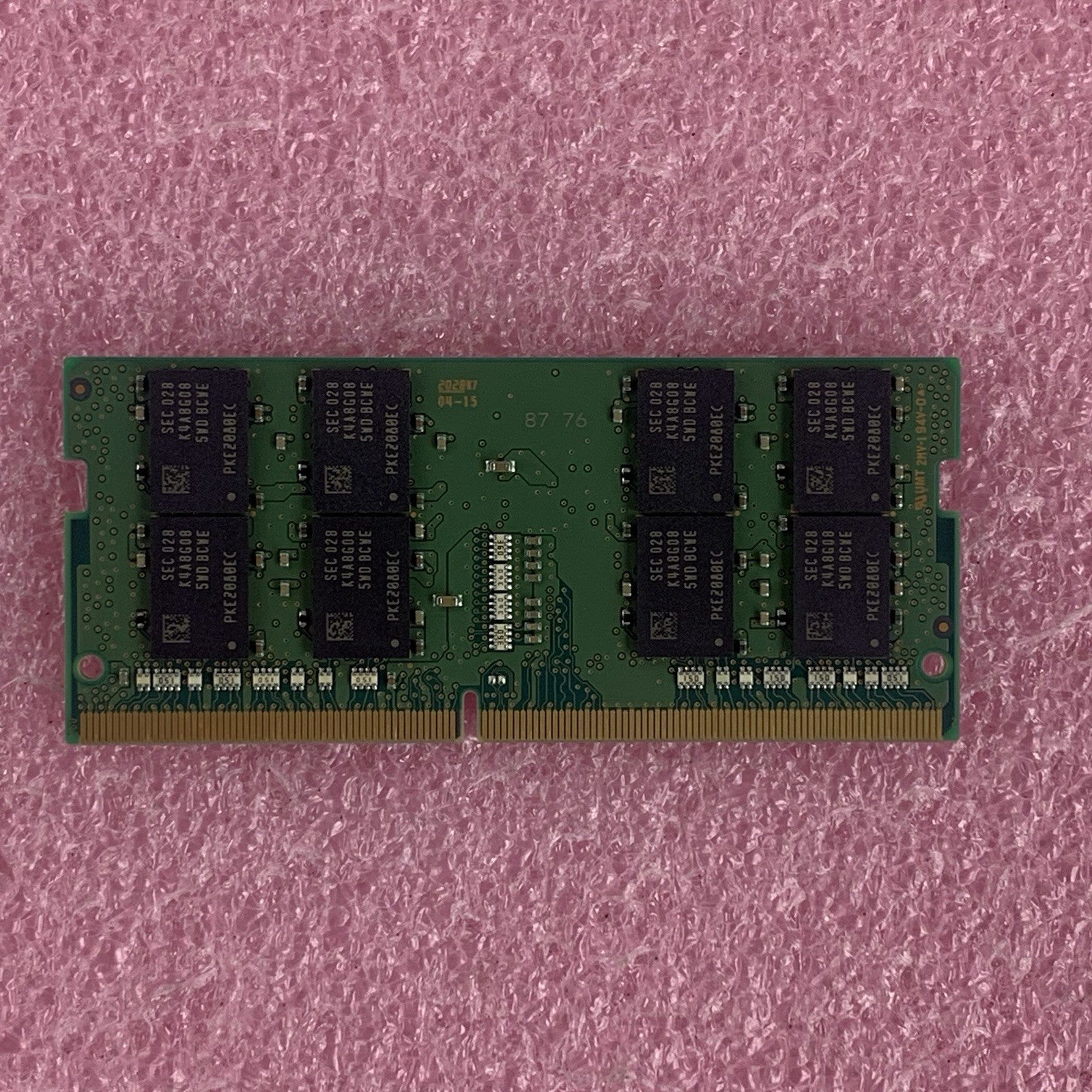 Samsung M471A2K43DB1-CWE 16 GB 2Rx8 PC4-3200AA Laptop Memory RAM5