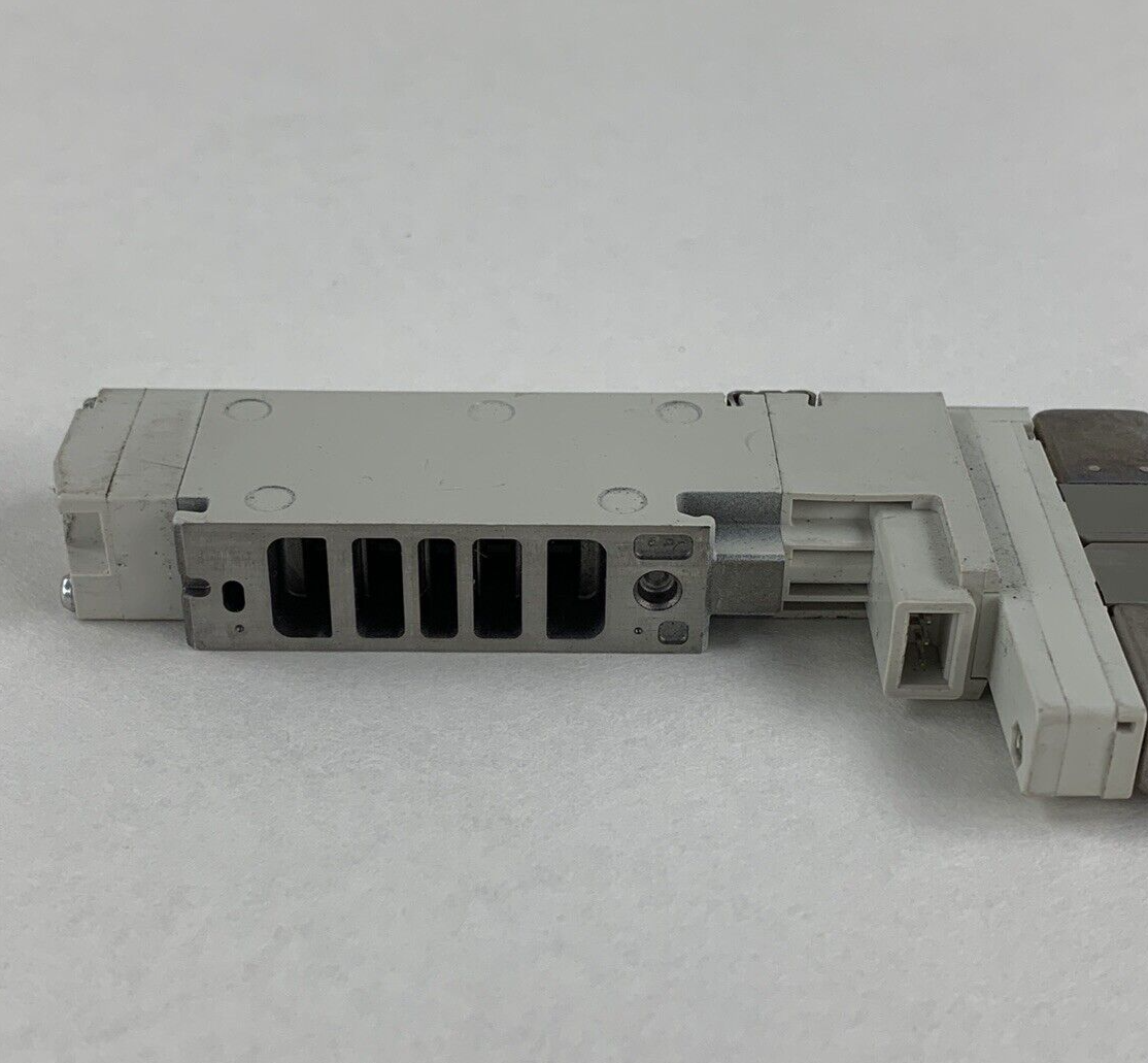 SMC VQC2400N-51 5-Port 3-Position Double Solenoid Valve 24VDC