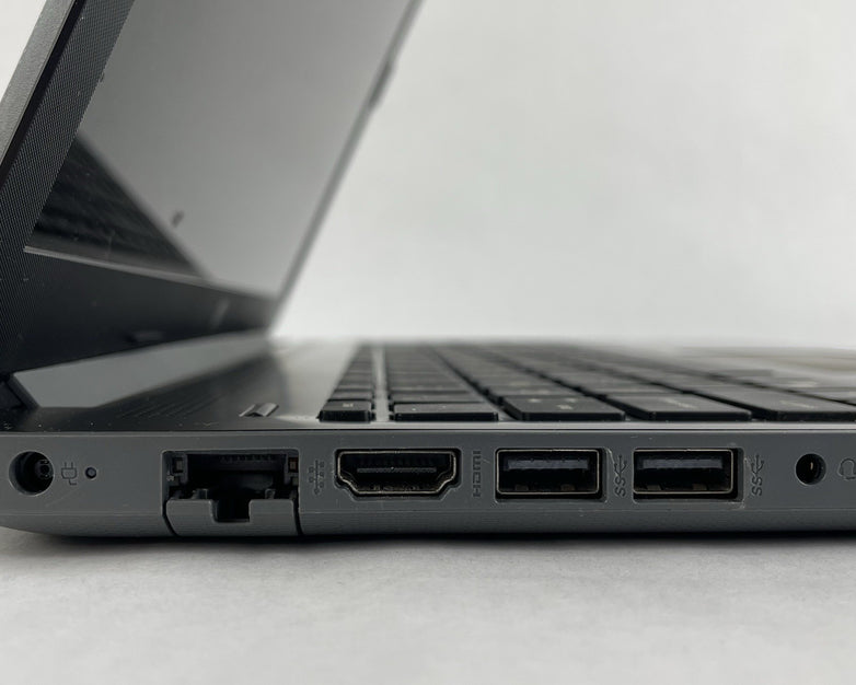 HP 15-da0046nr 15.6" i3-7020U 2.30 GHz 8 GB RAM No SSD No OS No AC