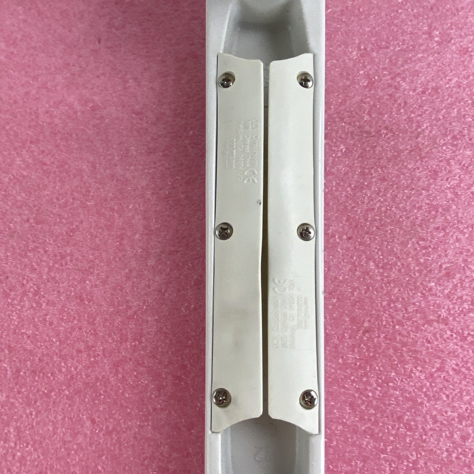 GCX WMM-0001-01B M-Series Tilt Pivot Arm Max Load 60lb No Mounting Bracket4