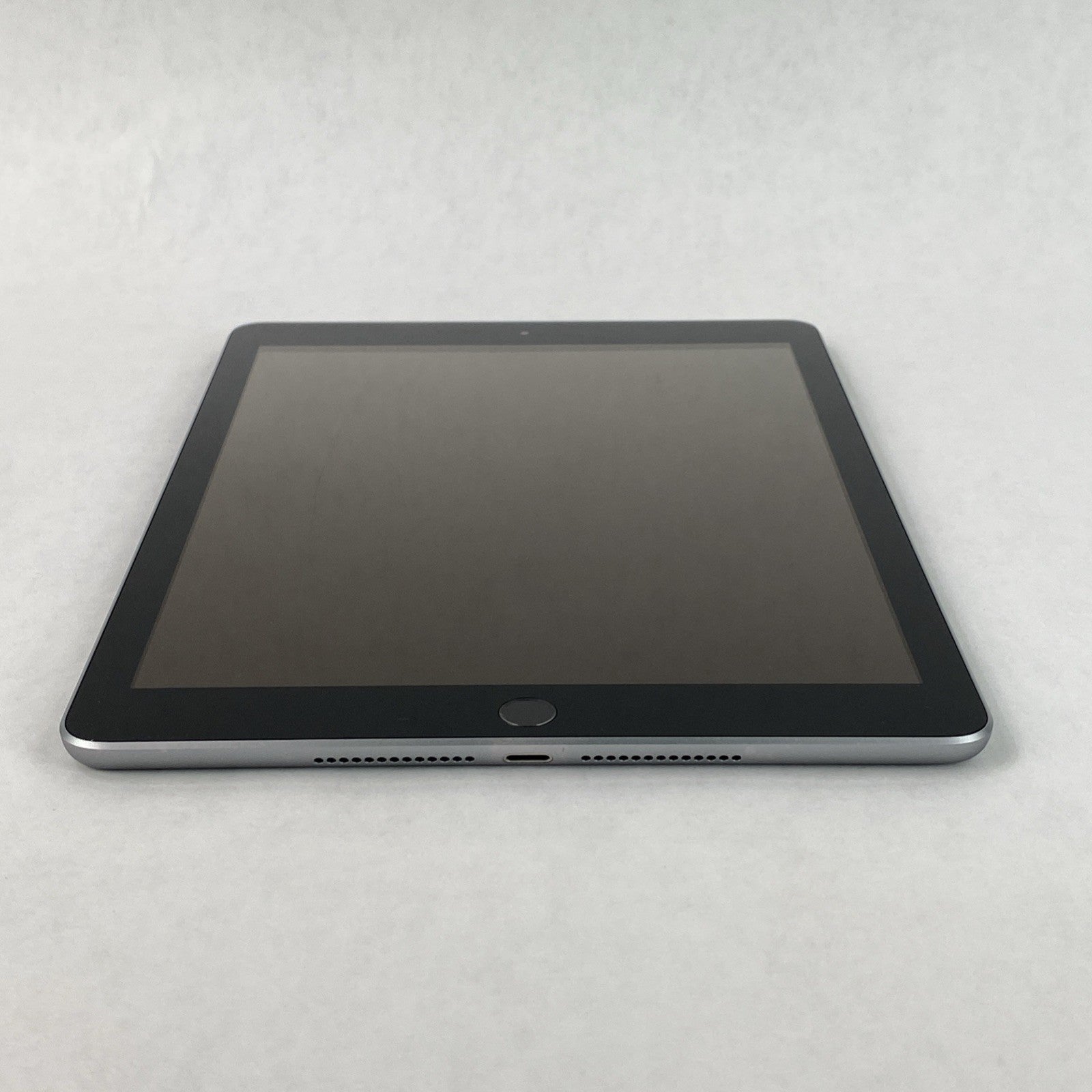 Apple iPad 6th Gen A1893 32GB 9.7" Retina Wi-Fi Space Gray IOS 17.7.109