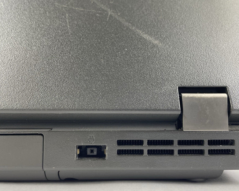 Lenovo ThinkPad L540 15.6" i5-4200M 2.50 GHz 8 GB RAM No SSD/OS/AC