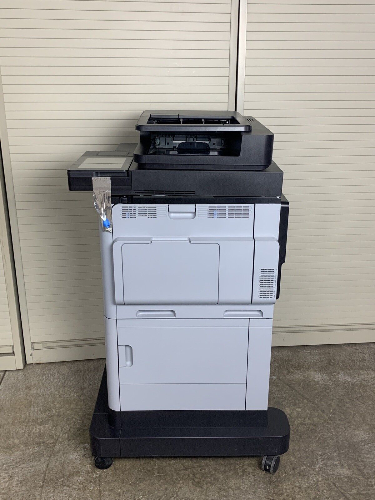 HP LaserJet Enterprise Flow MFP M680 Color Printer CZ250A Tested Bad Clip In Top