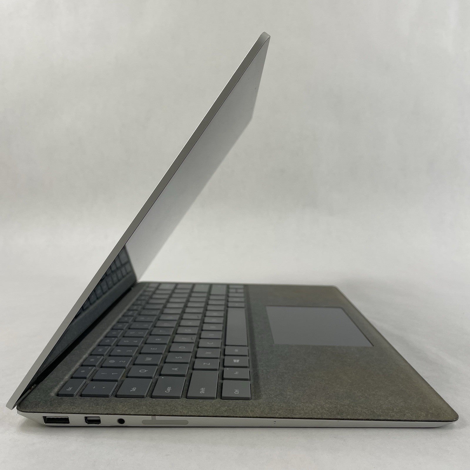 Microsoft Surface 13.3" i7-7660U 2.50 GHz 8 GB RAM 256GB SSD Win11 - READ3
