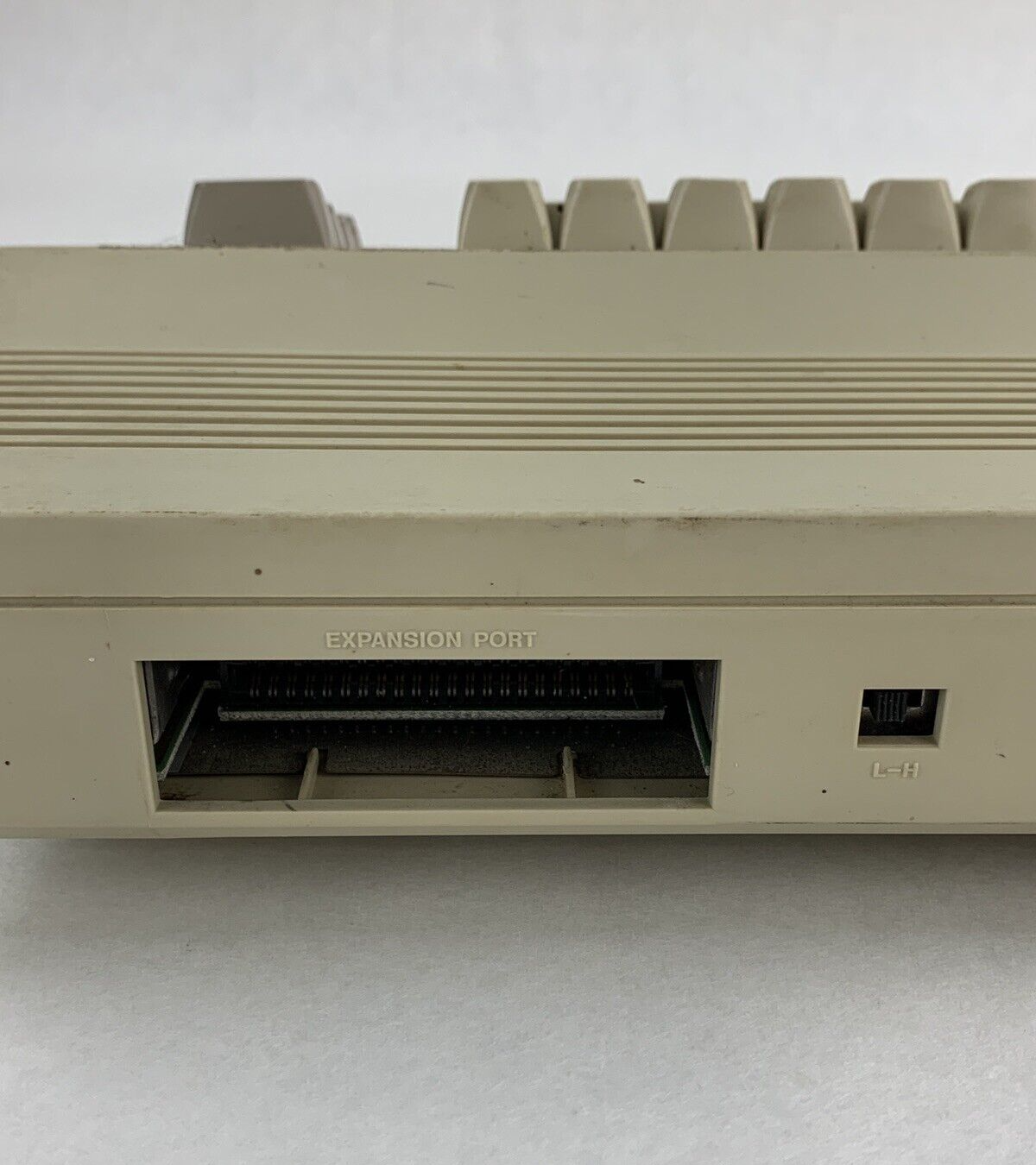 Commodore 64 64C Computer System Boots w/PSU, NKP Deluxe Keypad, and Manuals