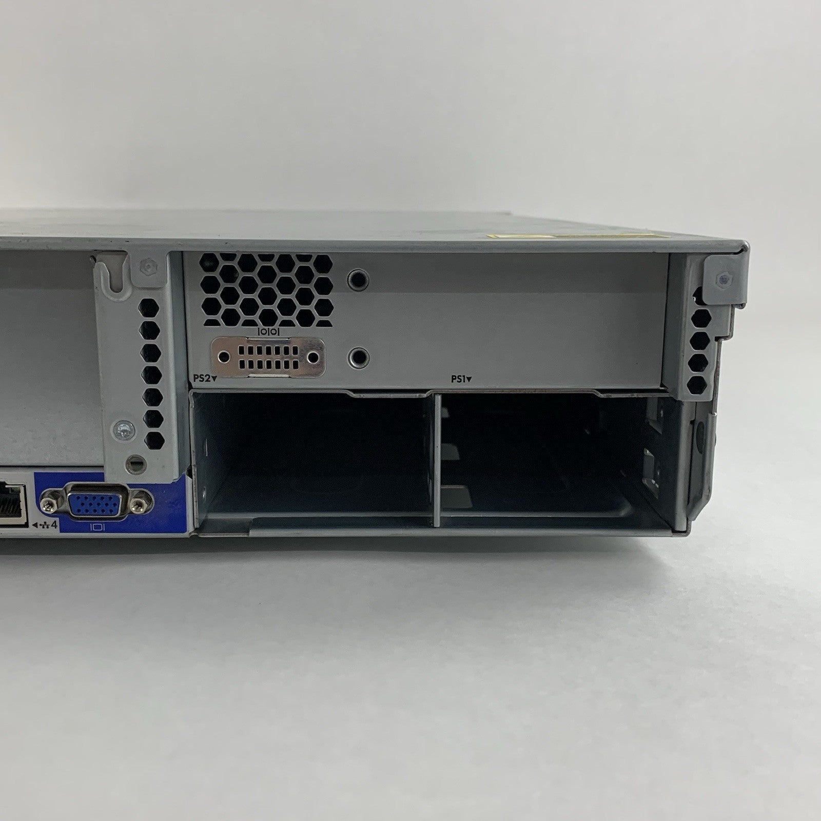 HP ProLiant DL380 Gen 9 1x Xeon E5-2640v4 2.4 GHz 16 GB Ram No HDD No OS No PSUs8