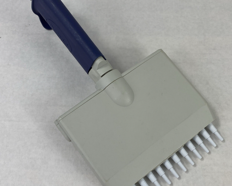 Rainin Pipet-Lite L10 1-10 uL LTS Multichannel 12 Channel Pipette