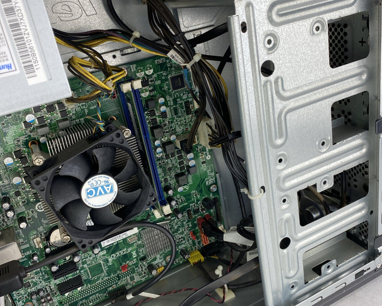 Lenovo ThinkCentre M73 MT Intel Core i3-4130 3.40GHz 1x8GB RAM DVDRW No HDD OS