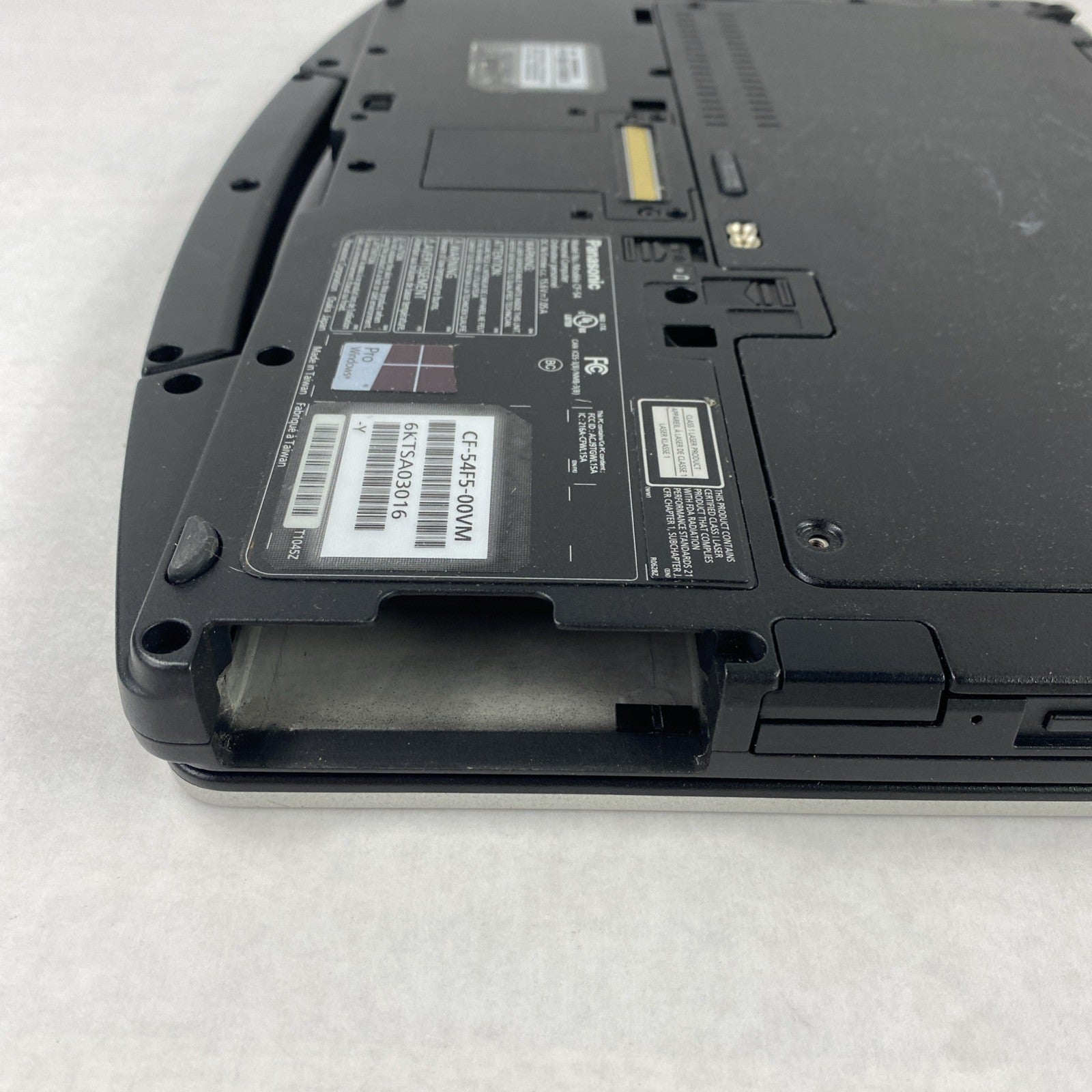 Panasonic Toughbook CF-54 14" Touch i5-6300U 2.4GHz 8GB RAM No Battery No HDD/OS