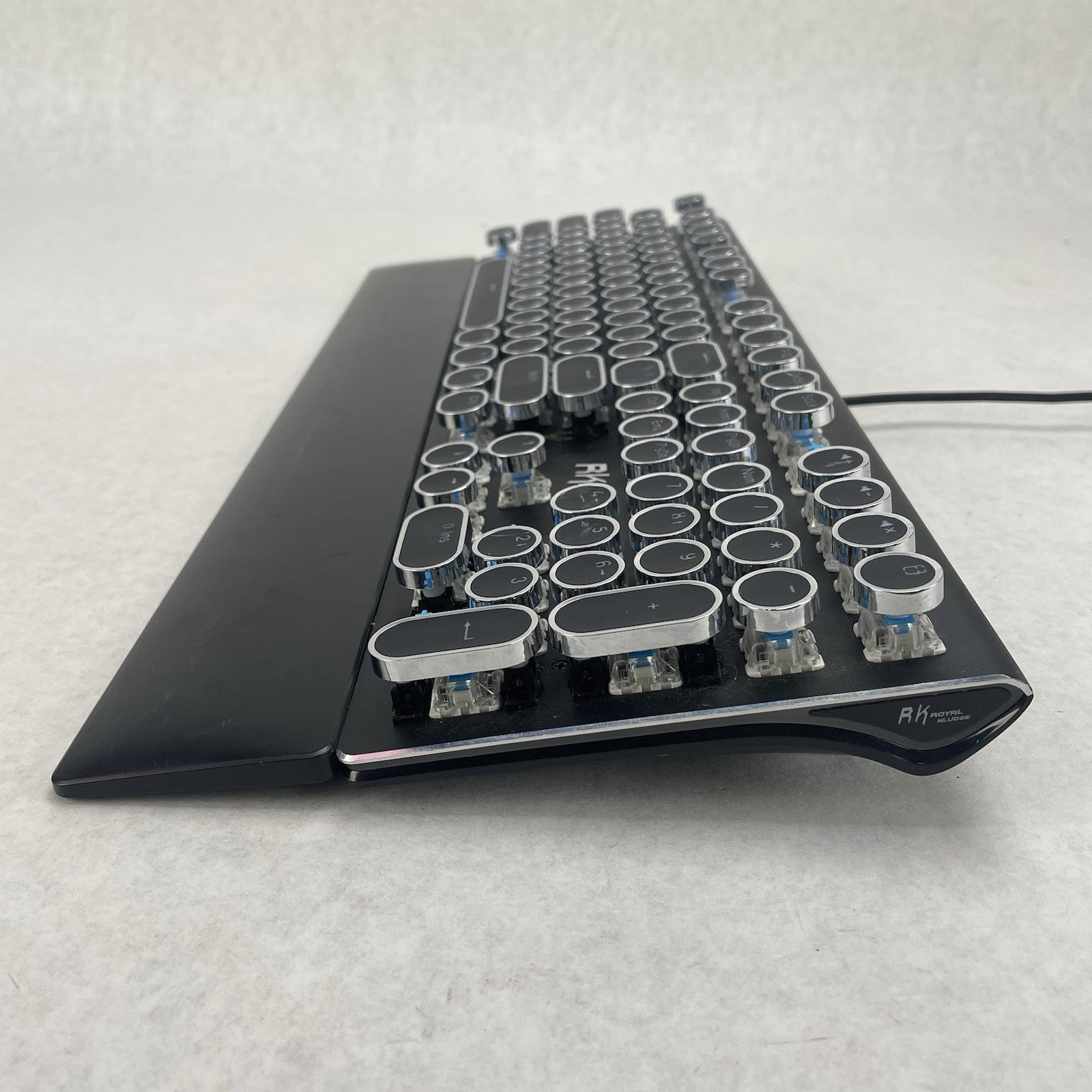 Royal Kludge RK S108-X RGB Wired Mechanical Gaming Typewriter Keyboard Tested6