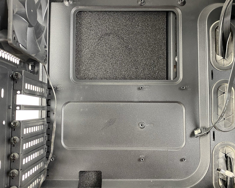 Corsair Obsidian Series 550D Mid-Tower Gaming Computer Case Damaged Front Panel