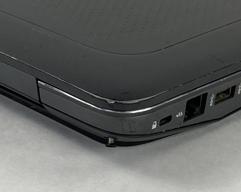 HP ZBook 17 G3 Xeon E3 1535M v5 2.90 GHz 16 GB RAM 17.3" No Battery No HDD No OS