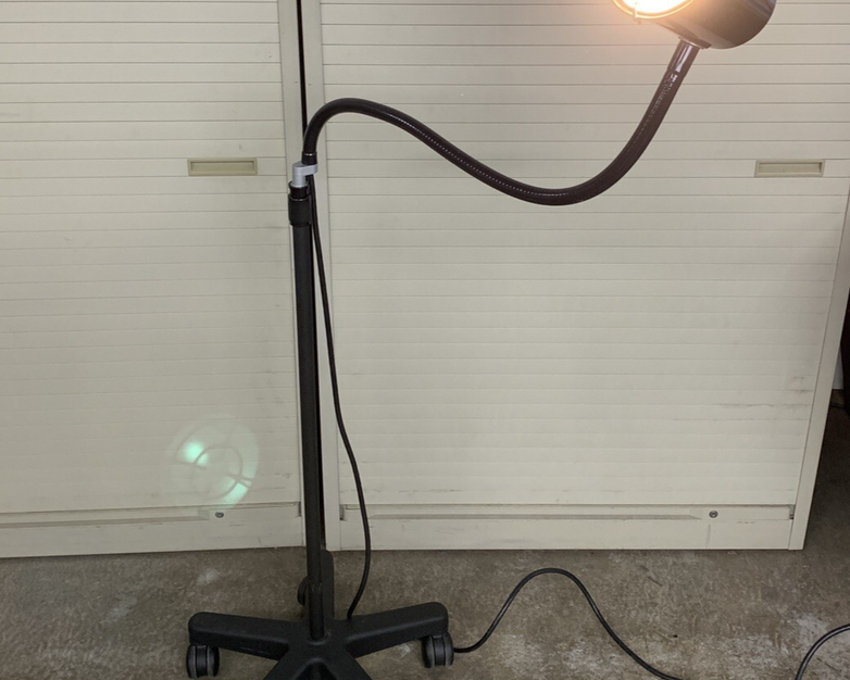 Ritter 1228-3 157 Flexible Examination Light Lamp Professional Rolling Stand