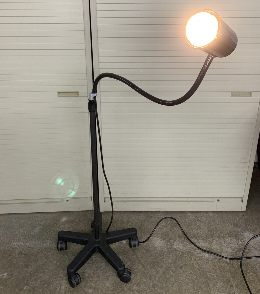 Ritter 1228-3 157 Flexible Examination Light Lamp Professional Rolling Stand