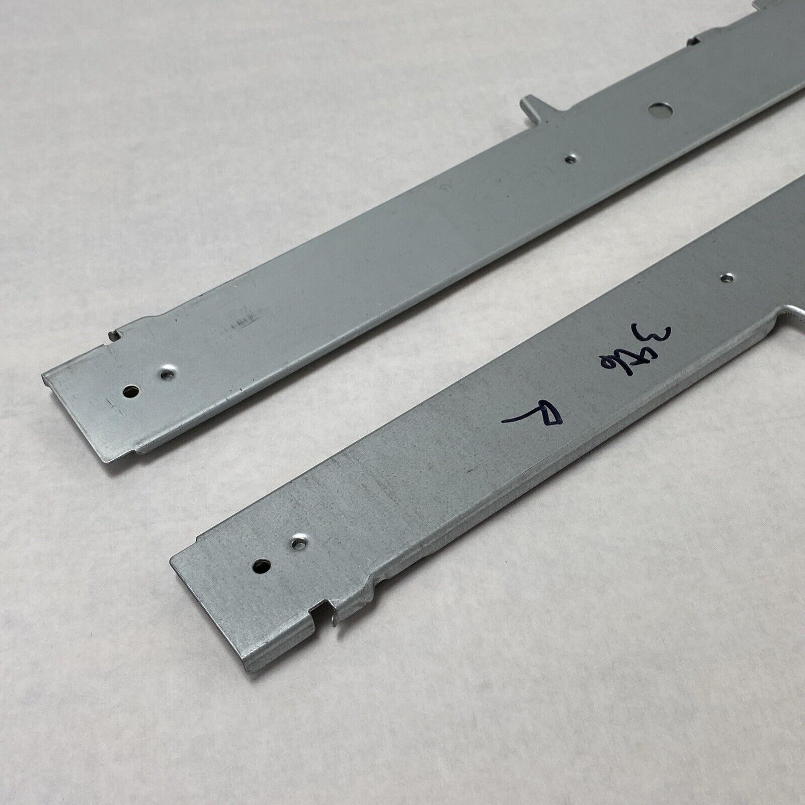 IBM 32P1891 H150786 2U xSeries 345 346 Left And Right Inner Rail Kit Set