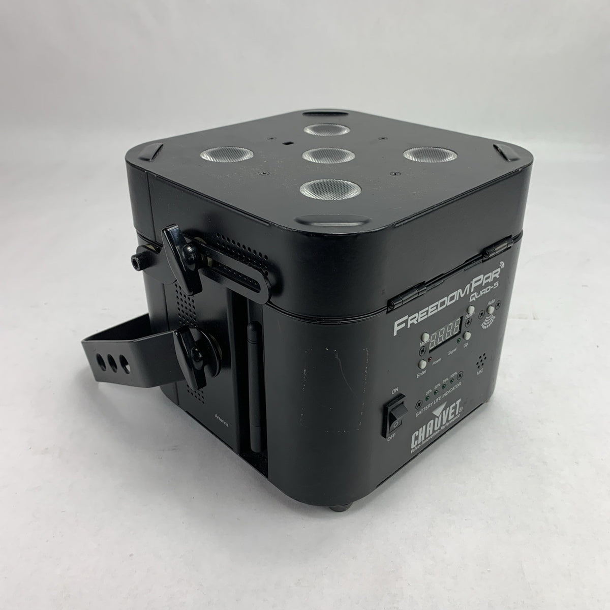 Chauvet DJ Freedom Par Quad-5 240V 116W Battery Power Wireless LED Wash Uplight0