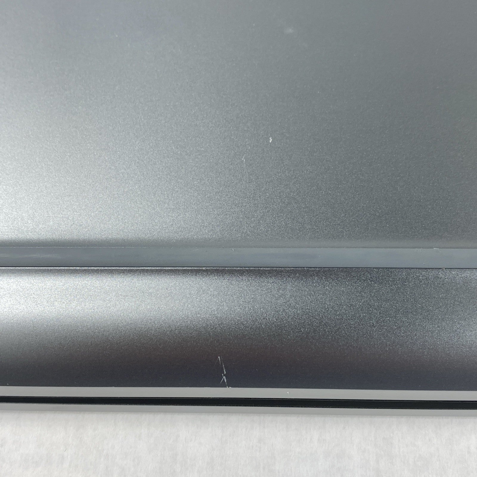 Dell Precision 7560 Intel Xeon W-11855M 3.16GHz 32GB RAM 15.6" No HDD No OS