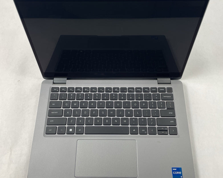 Dell Latitude 5330 13.3" i5-1235U 3.96 GHz 16 GB RAM No SSD/OS/AC - Bad Vents