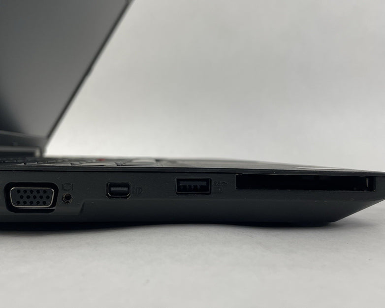 Lenovo ThinkPad L540 15.6" i5-4200M 2.50 GHz 8 GB RAM No SSD/OS/AC