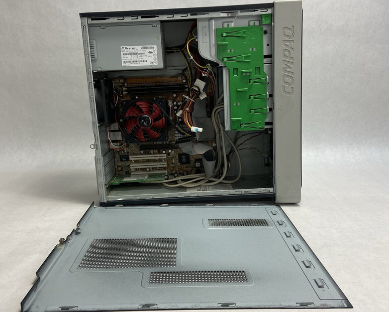 Compaq Presario SR1538X MT AMD Athlon 64 3300+ 2.4GHz 2GB RAM No HDD No OS