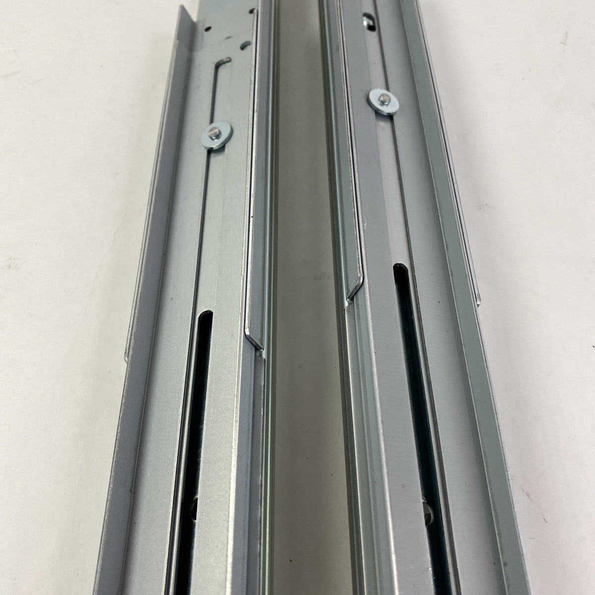 IBM 68Y9724 68Y9725 Right and Left Sliding Rails4