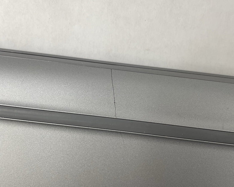 Dell Precision 3551 15.6" i5-10400H 2.6GHz 8GB RAM No SSD/OS/AC/Batt- Bad Bottom