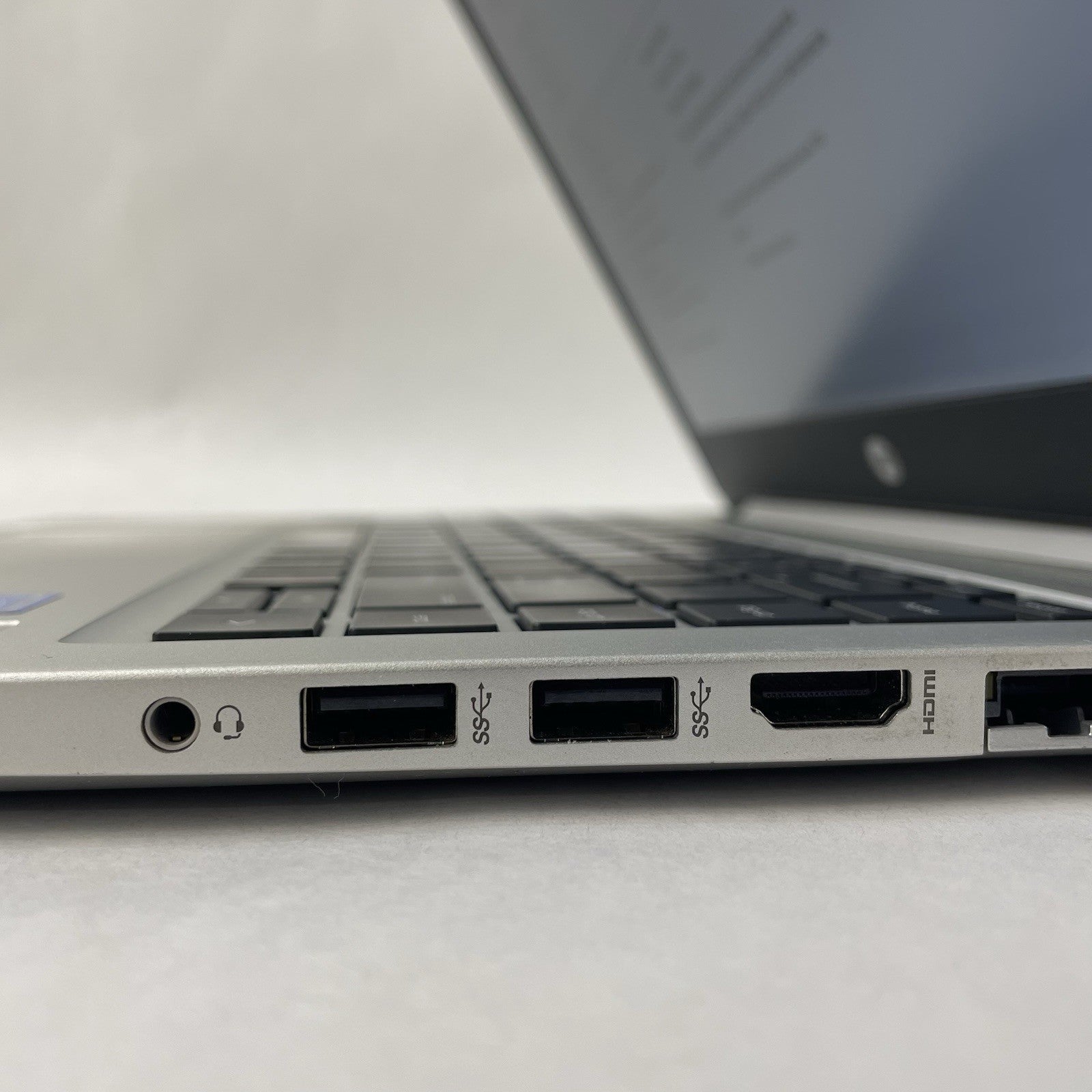 HP mt22 Thin Client 14" Celeron 5205U 1.90 GHz 8 GB RAM No SSD/OS/AC- CMOS10