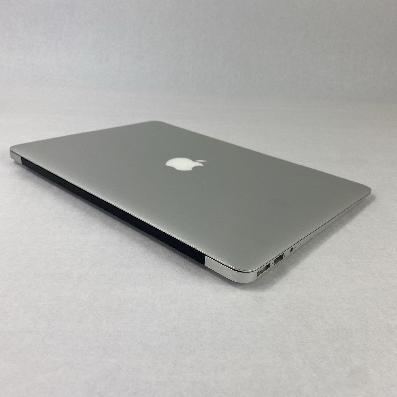 Apple MacBook Air A1466 2012 13" 1.8GHz i5 4GB RAM 250GB SSD os10.15.7 364Cycles
