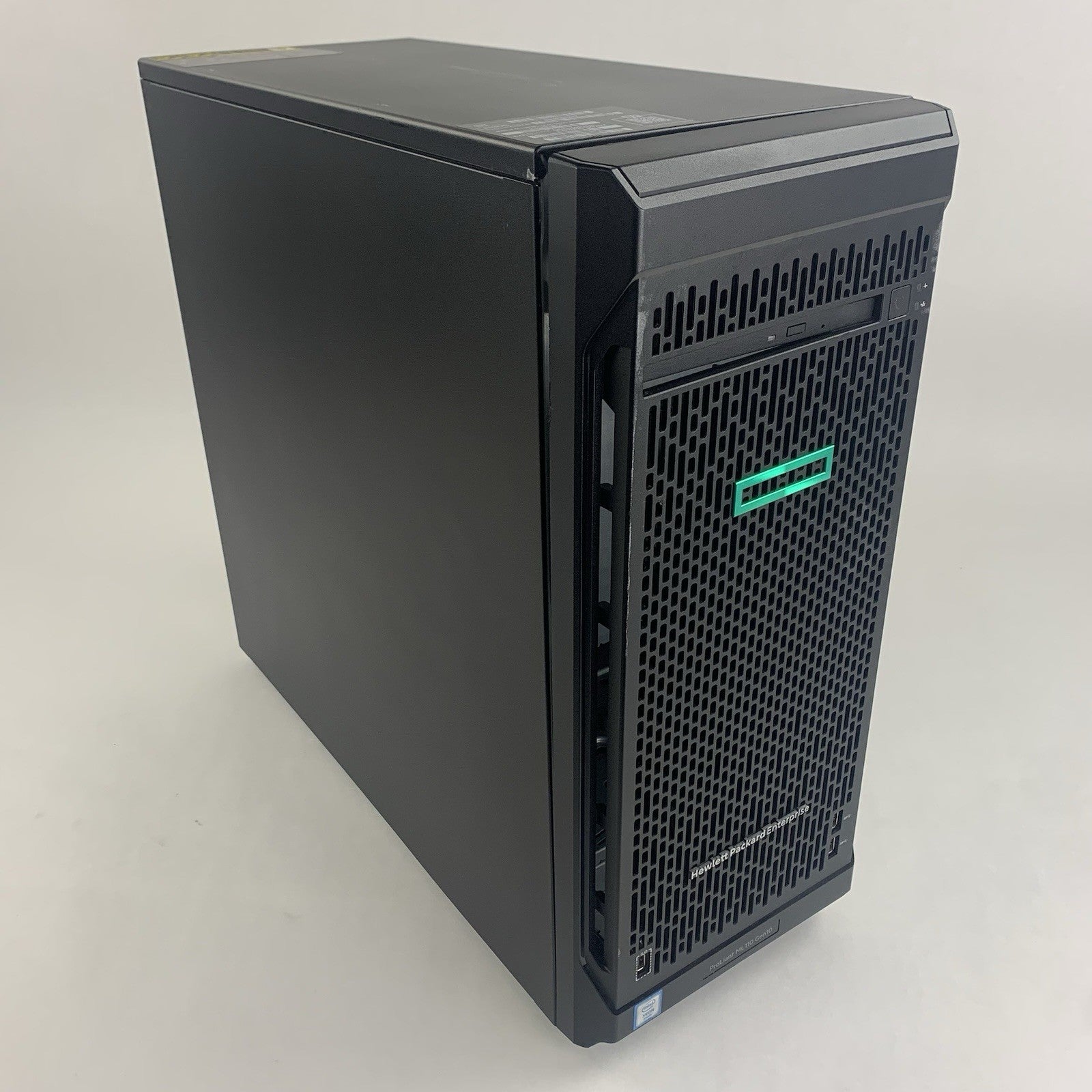 HP ML110 Gen10 8xSFF Server 1x Bronze 3104 1.7 GHz 24 GB Ram No HDD No OS0