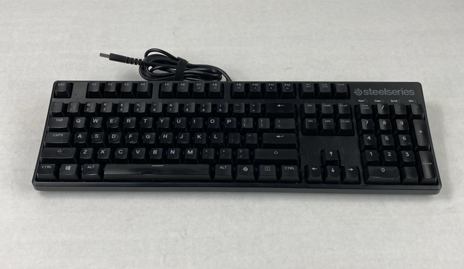SteelSeries Apex M400 KB-00005 USB Wired Gaming Keyboard Tested