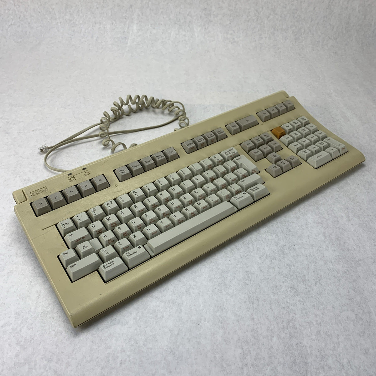 Digital LK402-AA A02 Word Processing and Mainframe Terminal Keyboard 30-32041-010