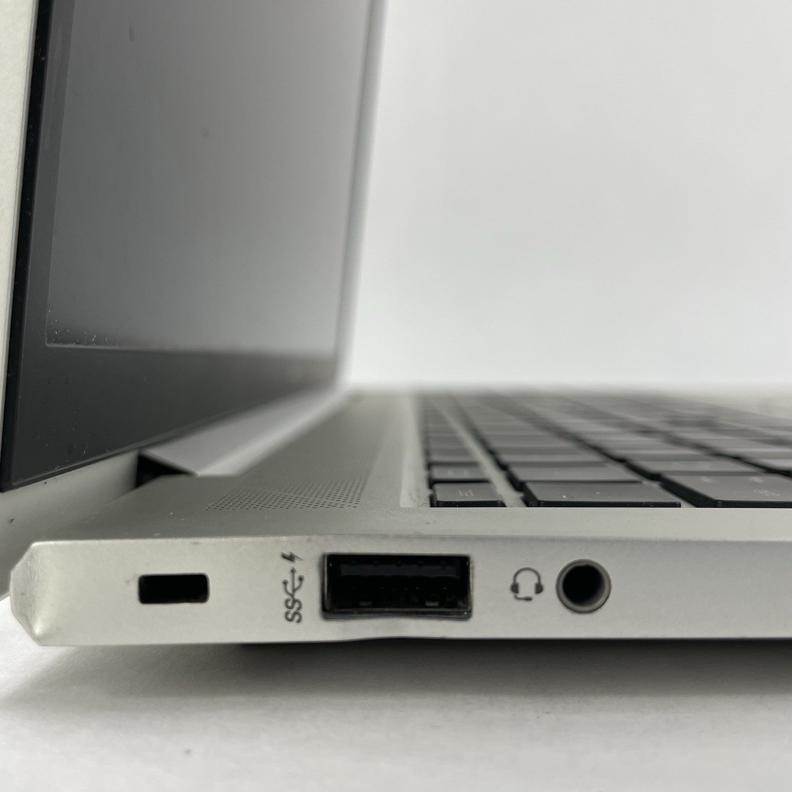 HP EliteBook 850 G6 15.6" i5-1145G7 2.60 GHz 16 GB RAM No SSD/OS/AC - Bad Corner4