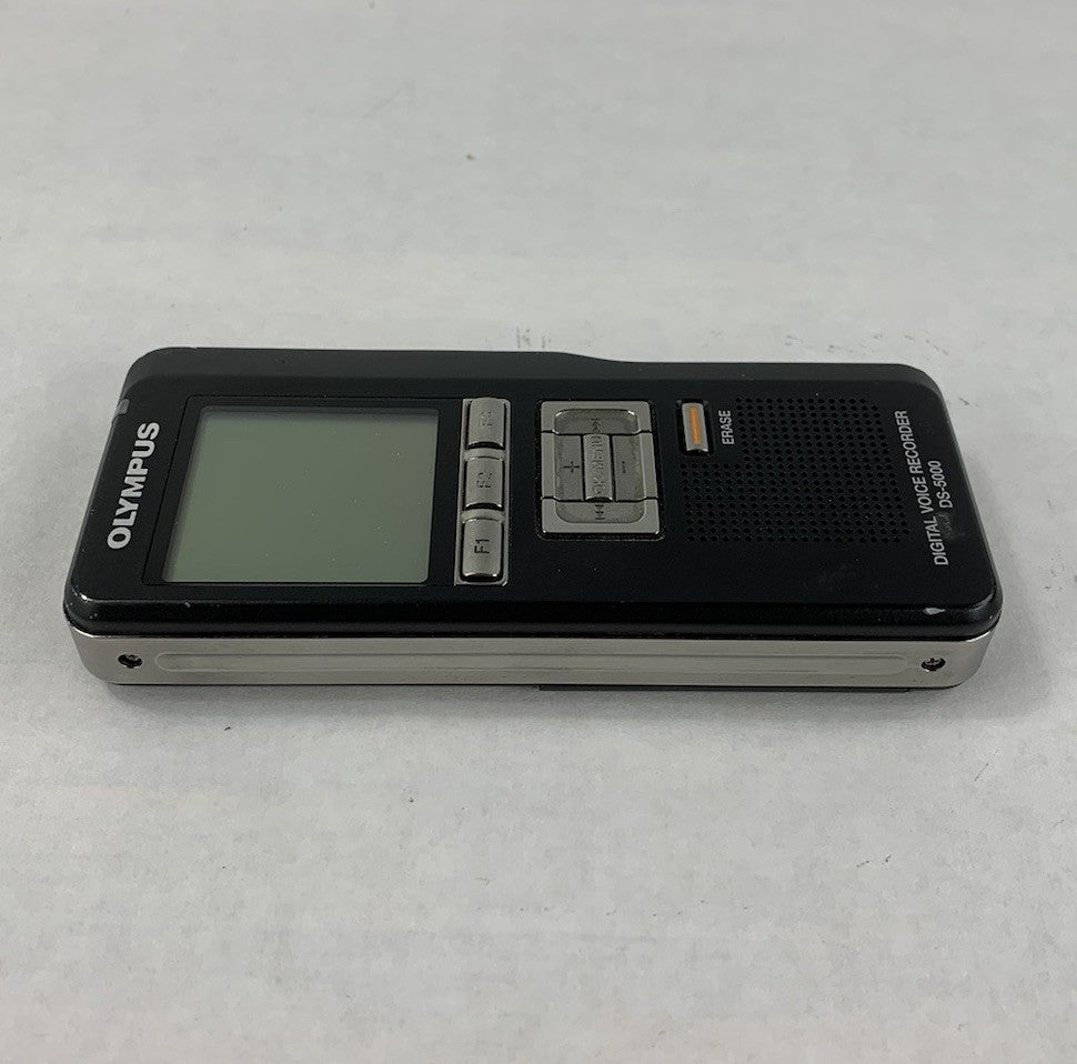 Olympus DS-5000 Digital Voice Recorder With Case and Charging Cradle