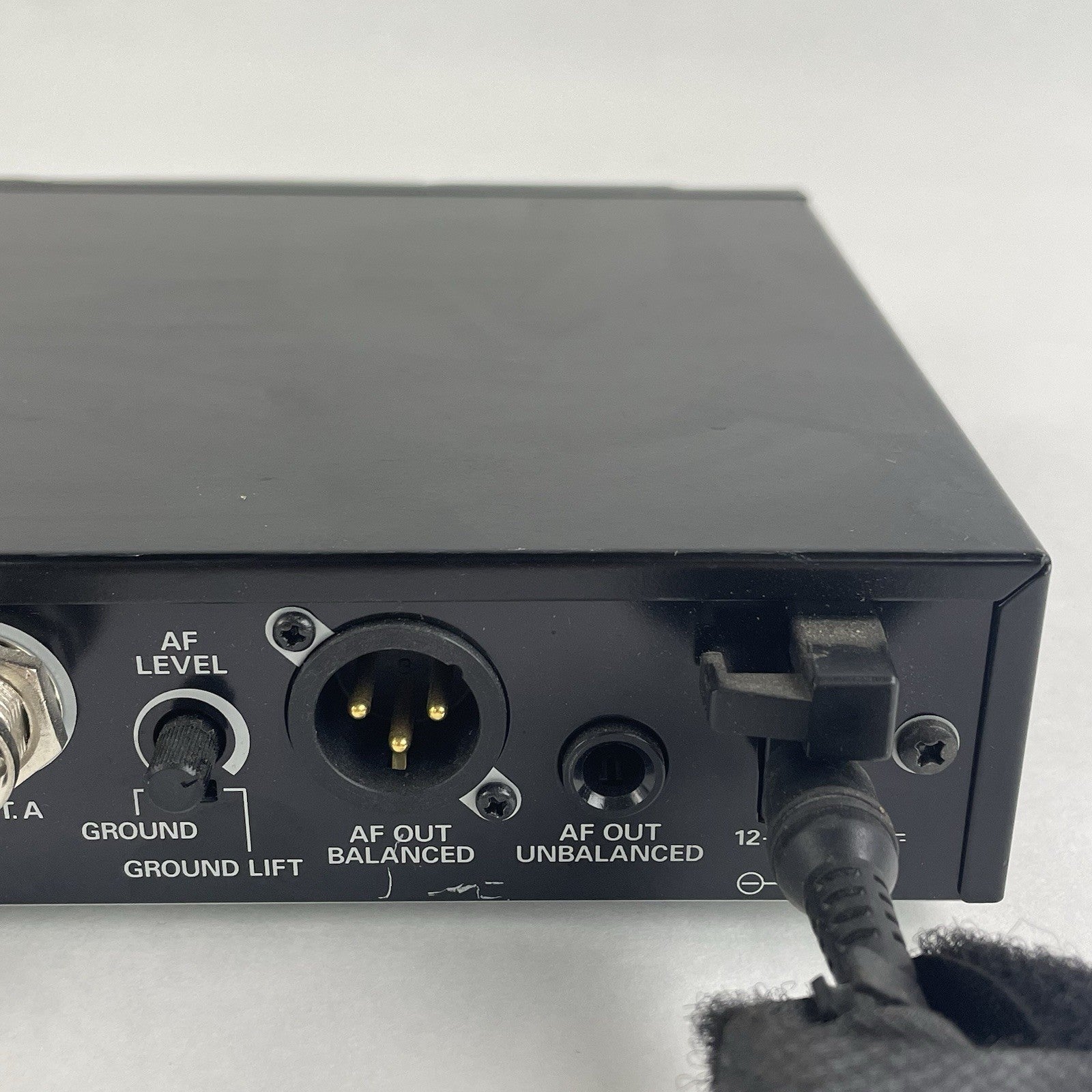 Audio-Technica ATW-R3100BD Freq: 655-680MHz8