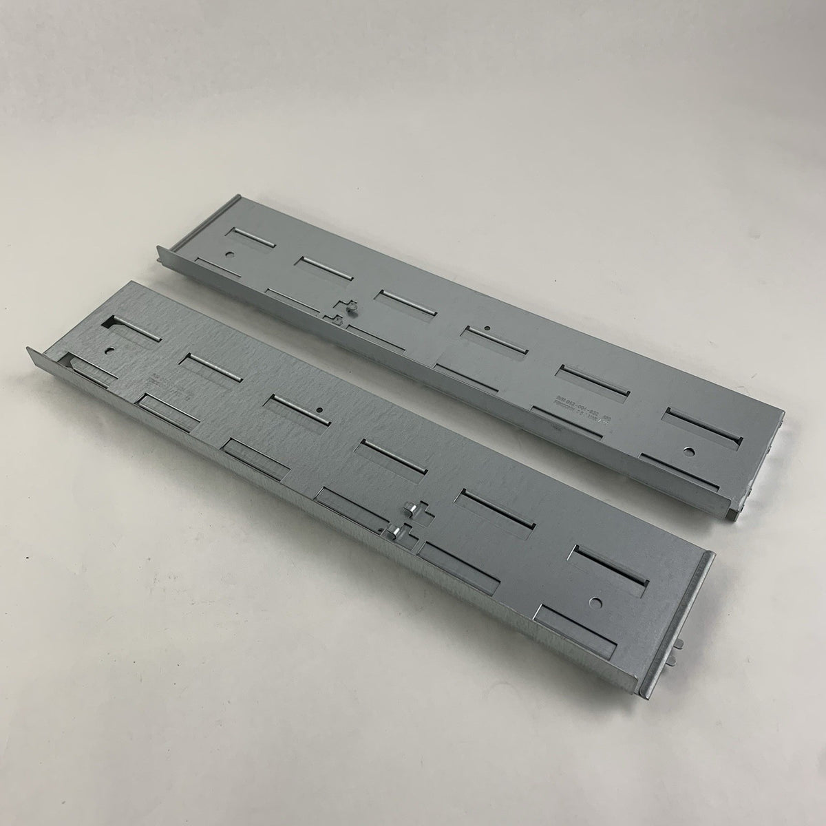 Foxconn 042-004-932 A02 042-004-934 A03 Left and Right Server Rails0