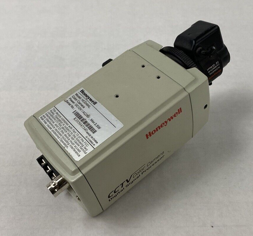 Honeywell HCC484L AC24V CCTV Color Camera 1/3" 2.8-8mm Lens For Parts or Repair