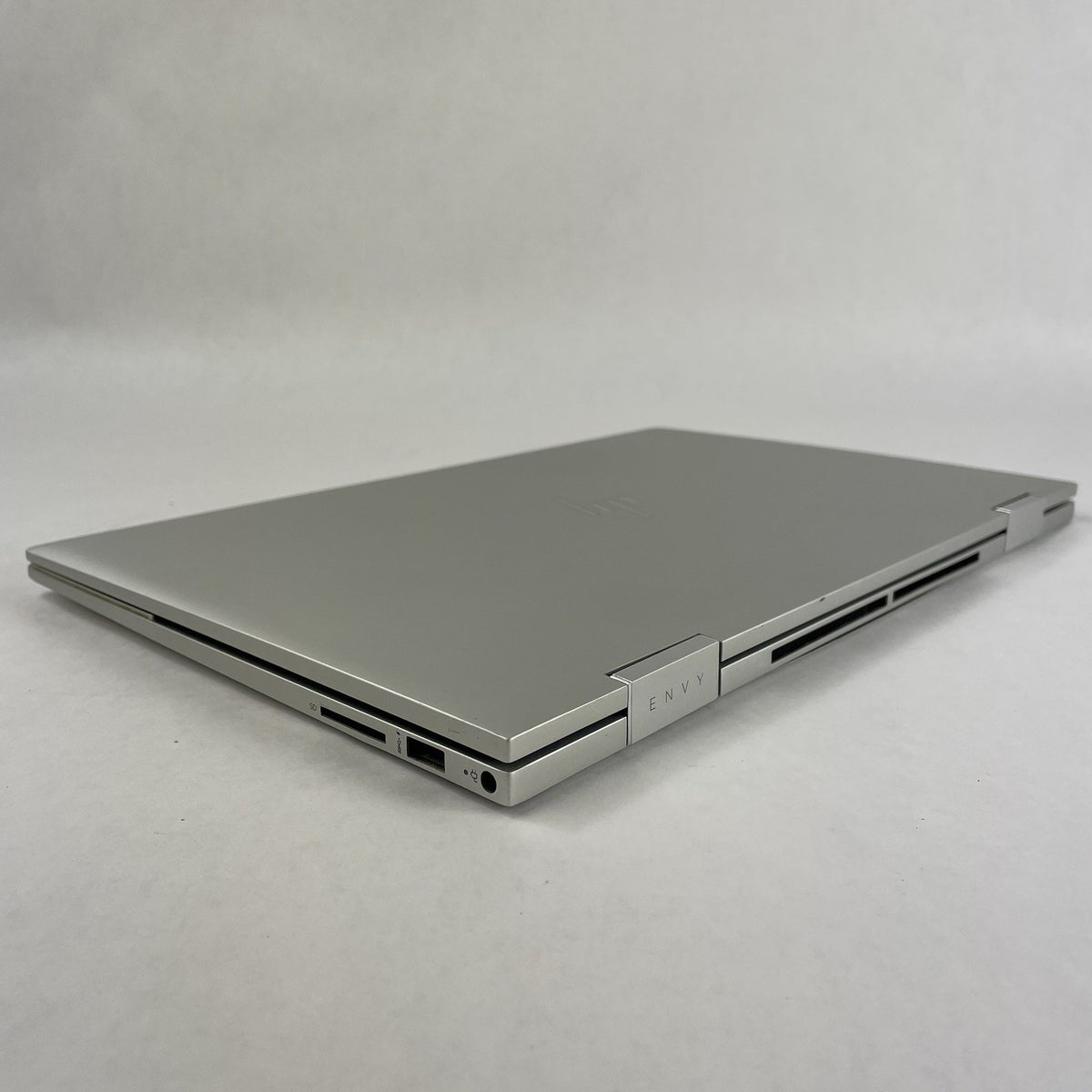 HP Envy x360 15m-ed0023dx 15.6" i7-1065G7 1.30 GHz 4 GB RAM No SSD/OS/AC9