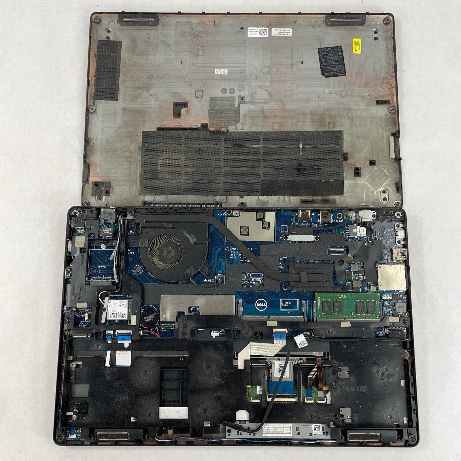 Dell Latitude 5580 15.6" i5-7300U 2.60 GHz 8 GB RAM No SSD/OS/Battery19