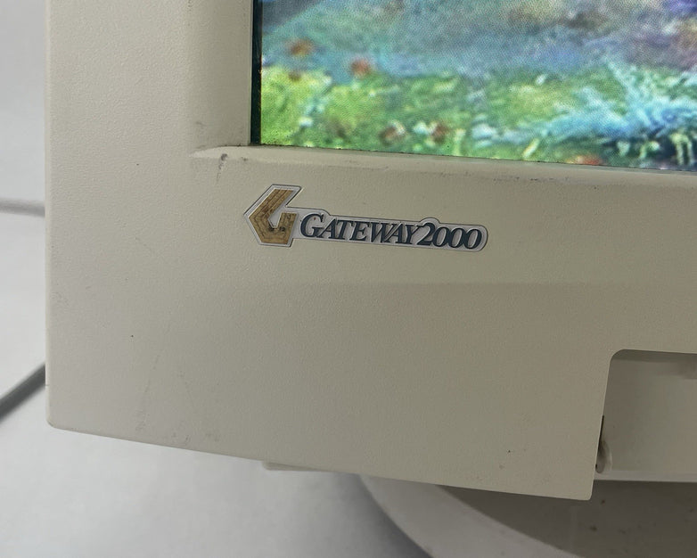 Gateway EV700-7000965 YE0711-01 16" CRT VGA  Tested No Power Cord