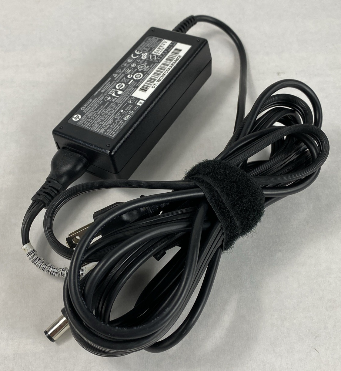 HP Spare Part No. 677774 65W 19.5V 3.33A AC Adapter Large Tip (Lot of 5)