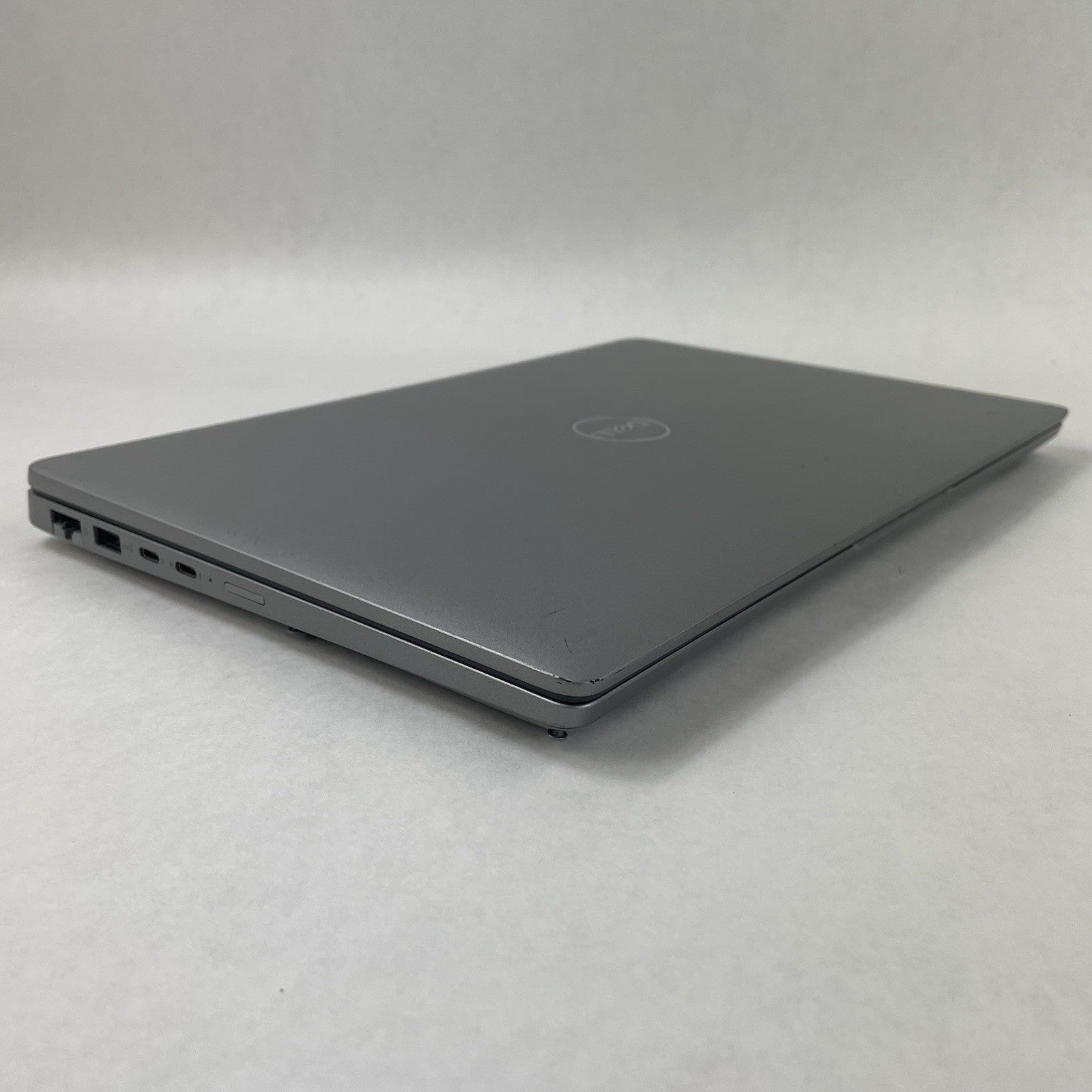 Dell Latitude 5440 14" i5-1345U 4.35 GHz 8 GB RAM No SSD/OS/AC - Bad Bottom11
