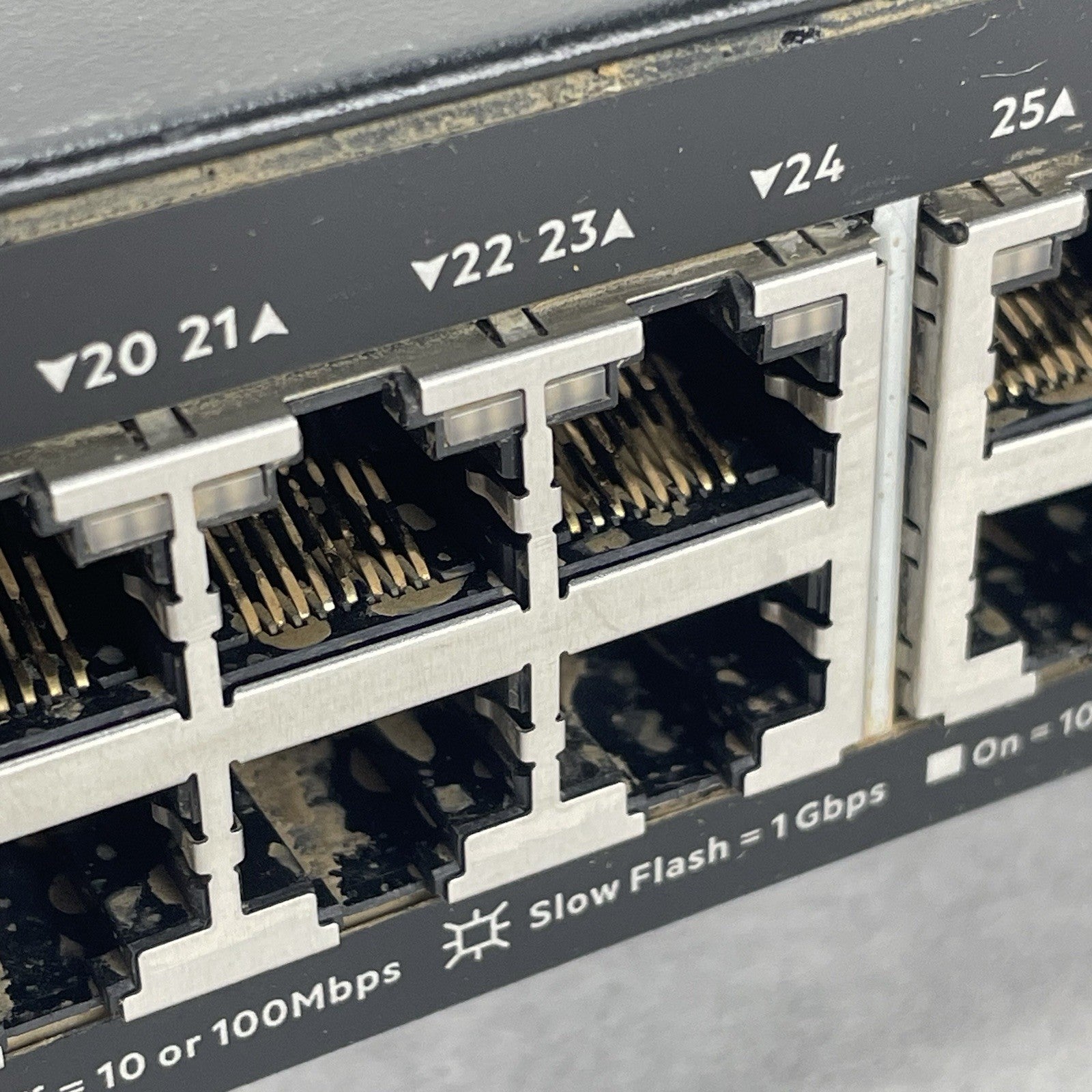 HP JL260A 2930F Aruba Gigabit Switch 48x RJ45 & 4x SFP Ports Tested & Reset7
