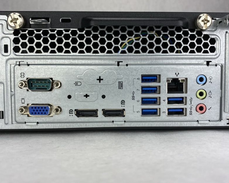 Lenovo ThinkCentre M900 SFF Quad Core i7-6700 3.40GHz 1x8GB RAM DVDRW No HDD OS