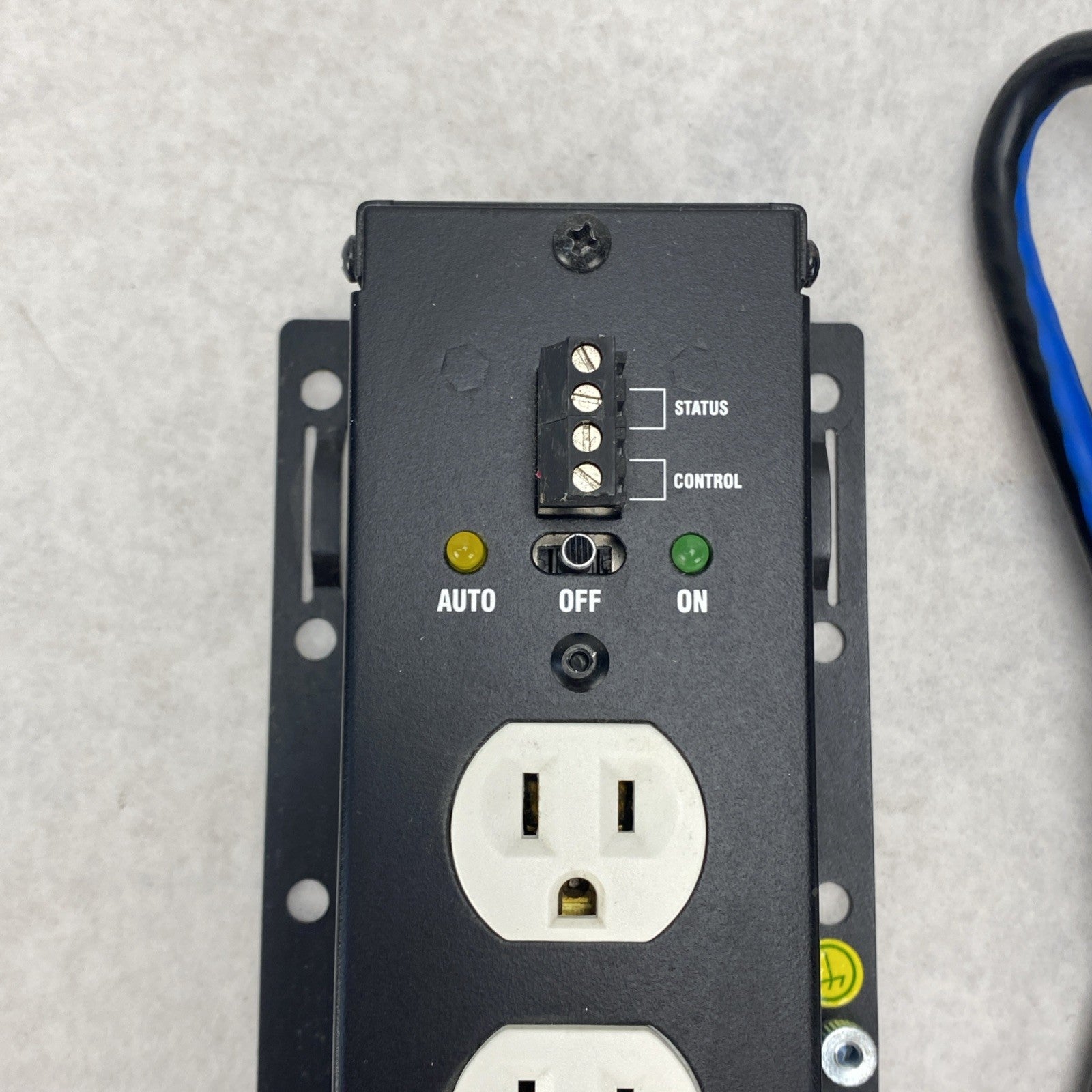 Middle Atlantic Products RLM-15-1C 15 AMP Module3