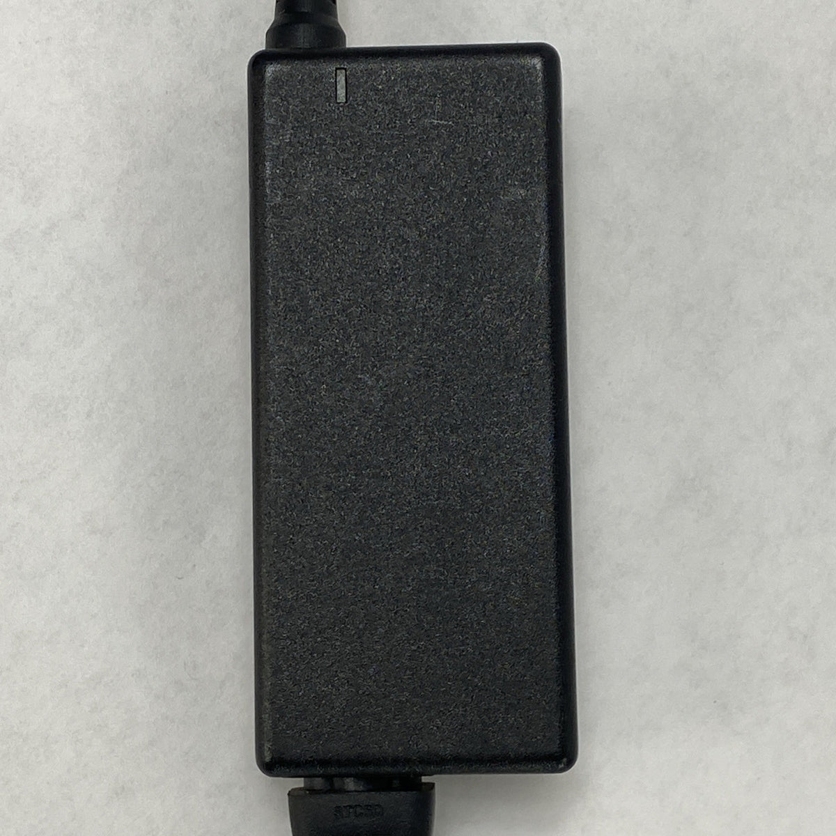 Dell LA65NS2-01 65W 19.5V 3.34A 4.5mm Small Barrel Charger AC Adapter -Lot of 106