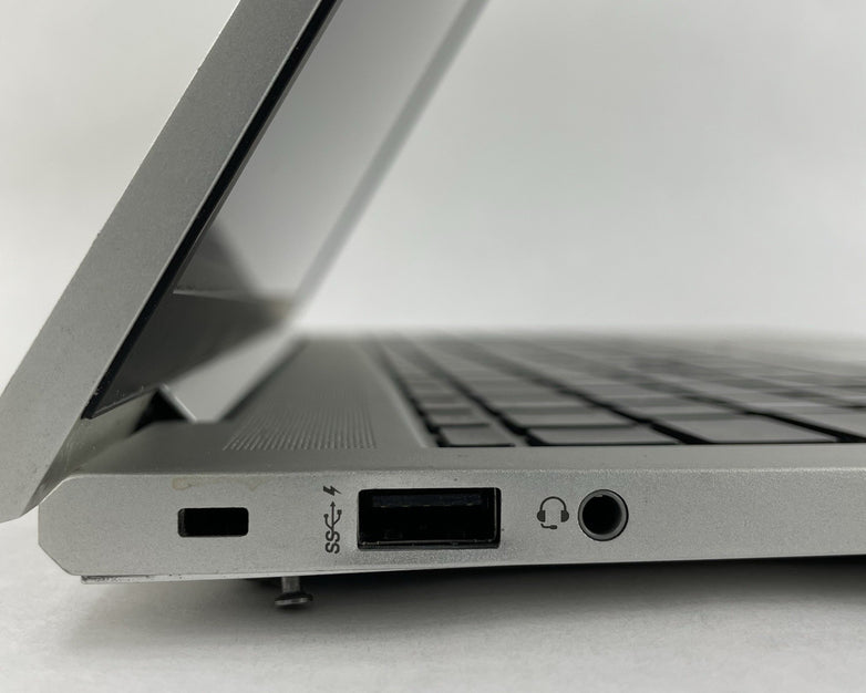 HP EliteBook 850 G8 15.6" i5-1145G7 2.60 GHz 8 GB RAM No SSD/OS/AC/Batt - Bottom