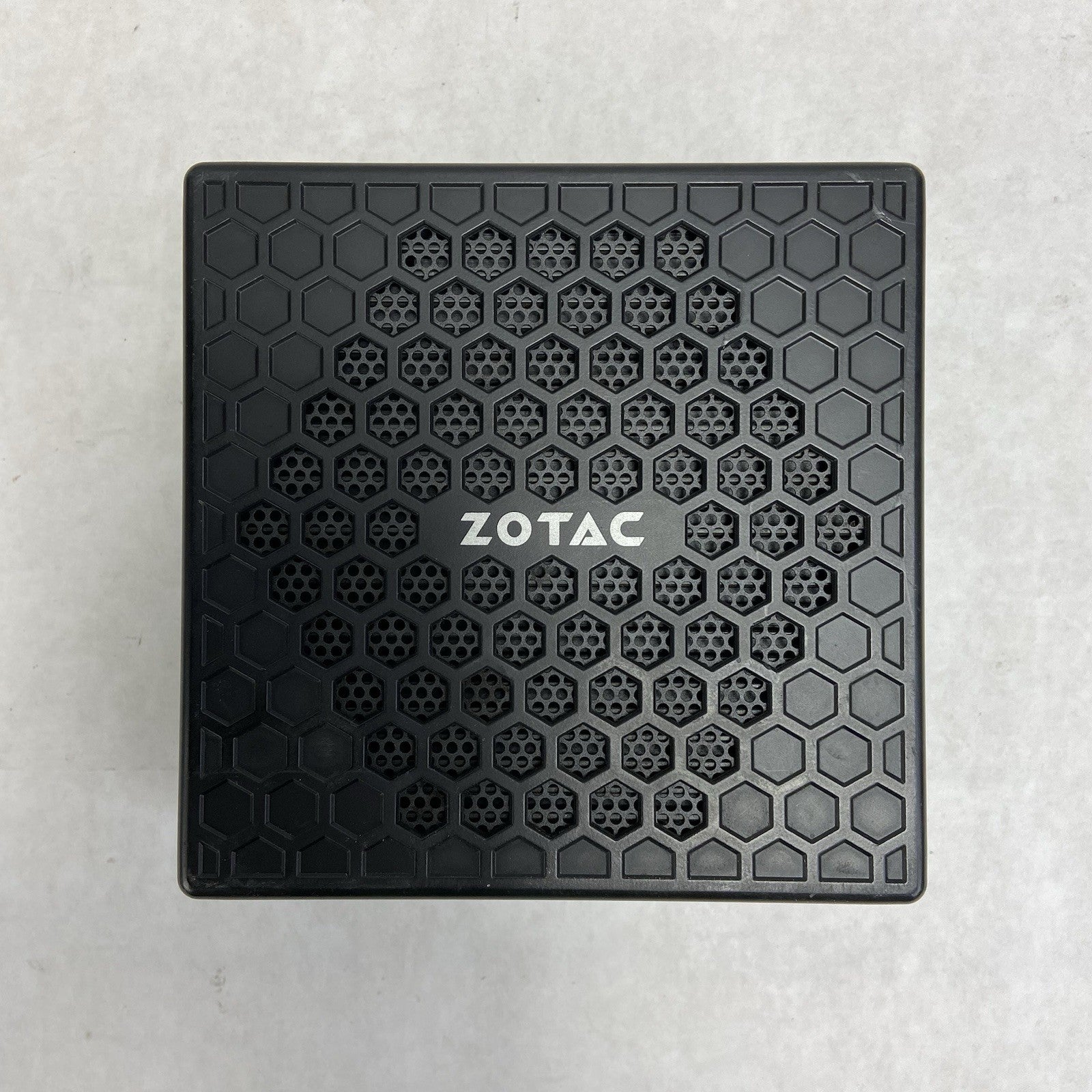 ZOTAC Zbox-C1323NANO Mini PC Intel Celeron N3150 1.6GHz 8GB RAM No AC/HDD/OS5
