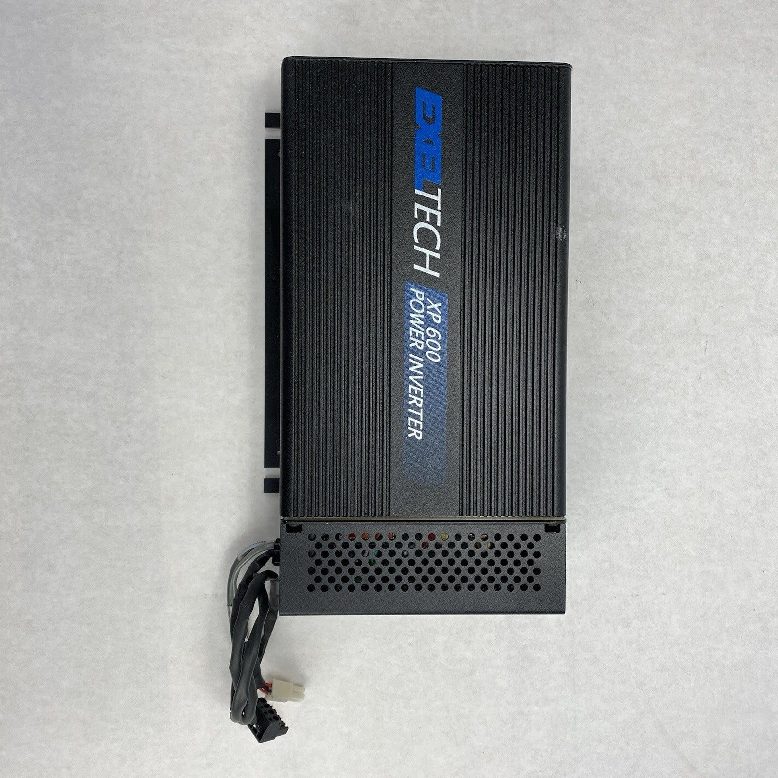 ExelTech XP 600 XP6-1-1-6-1-84 117V 5.13A 600W Power Inverter2