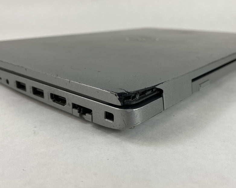 Dell Latitude 5520 15.6" i5-1135G7 2.40GHz 8GB RAM No SSD/OS/AC/Batt - Bad Port